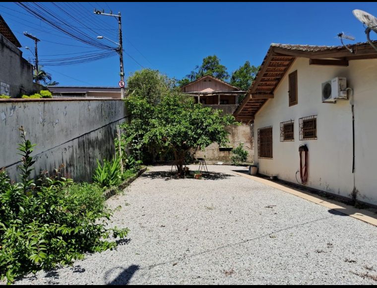 Casa no Bairro Garcia em Blumenau com 3 Dormitórios (1 suíte) e 244.61 m² - 3301119