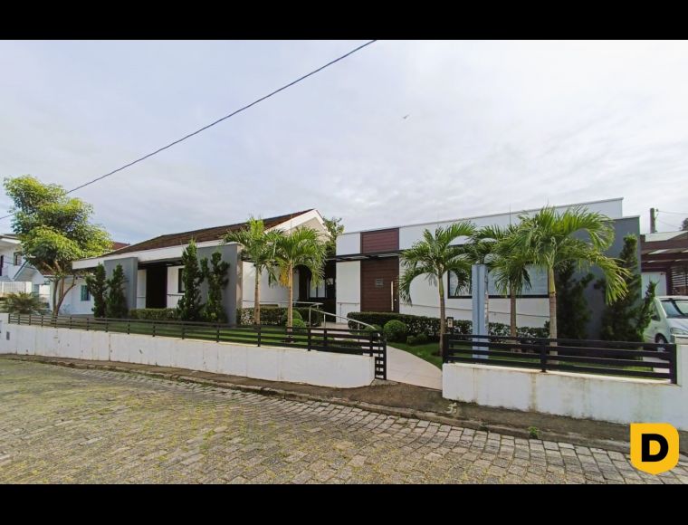 Casa no Bairro Garcia em Blumenau com 2 Dormitórios e 240 m²