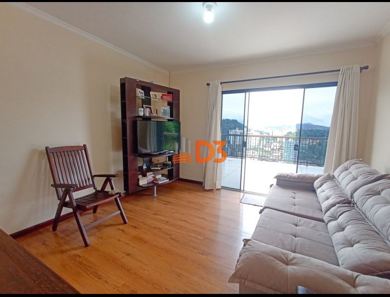 Casa no Bairro Garcia em Blumenau com 3 Dormitórios (1 suíte) e 150 m²
