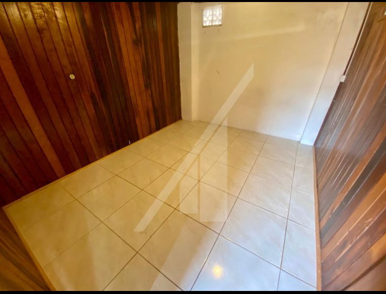 Casa no Bairro Garcia em Blumenau com 2 Dormitórios e 100 m²