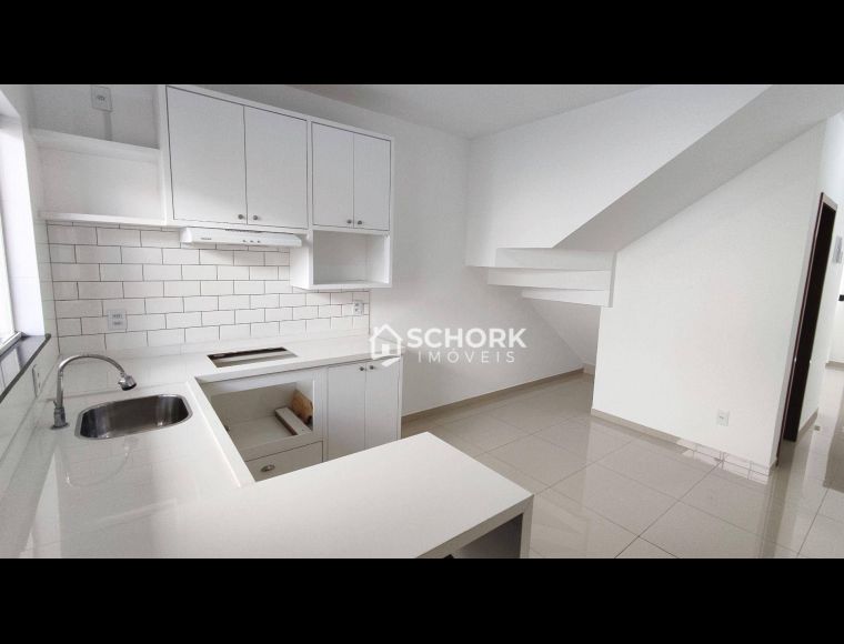 Casa no Bairro Itoupava Central em Blumenau com 2 Dormitórios e 76 m² - SO0300