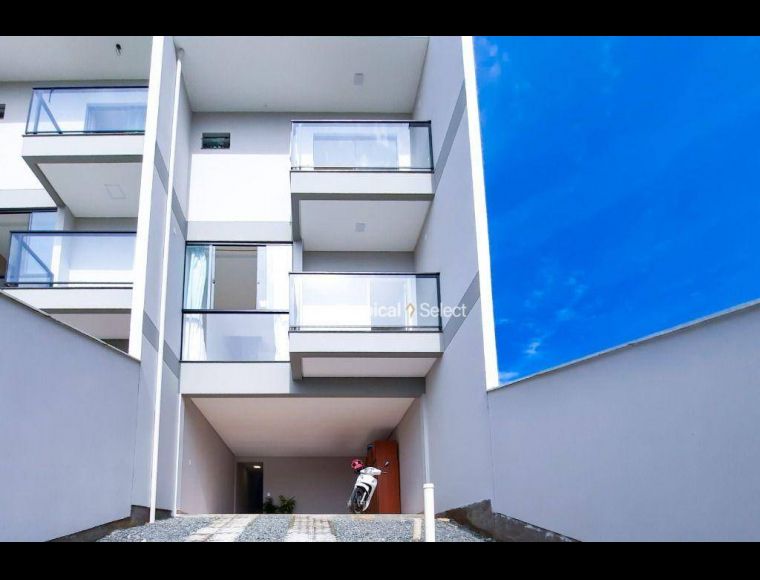 Casa no Bairro Itoupava Central em Blumenau com 2 Dormitórios (2 suítes) e 135 m² - CA2013-L