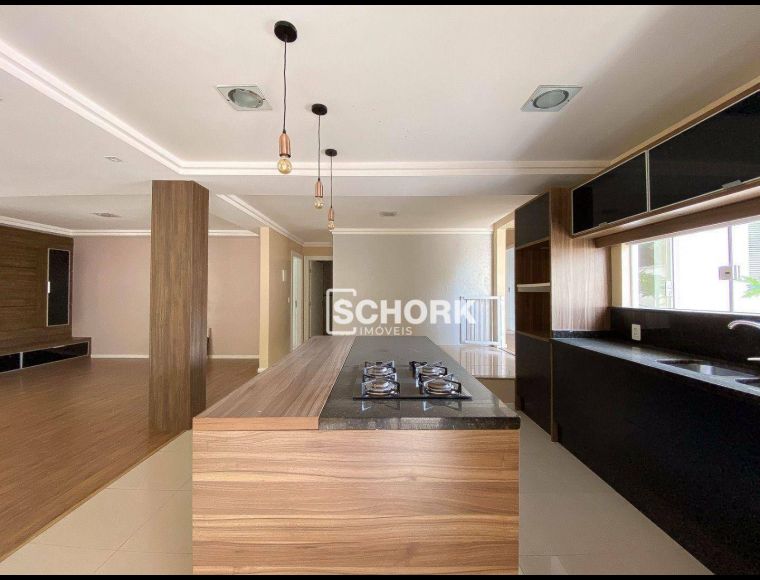 Casa no Bairro Itoupava Central em Blumenau com 3 Dormitórios (1 suíte) e 190 m² - CA0259