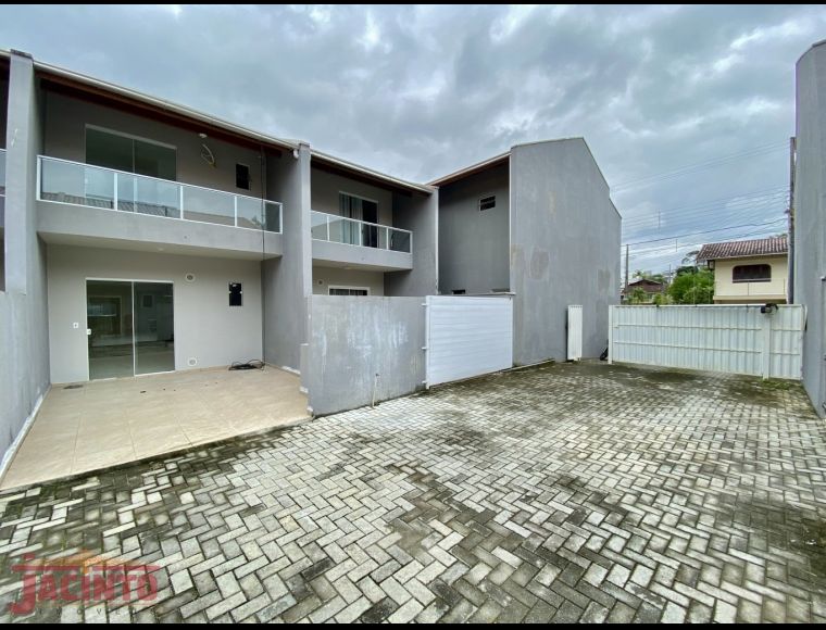 Casa no Bairro Itoupava Central em Blumenau com 2 Dormitórios e 65.7 m² - 3211-L