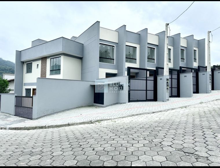 Casa no Bairro Itoupava Central em Blumenau com 2 Dormitórios e 68.26 m² - 4191782