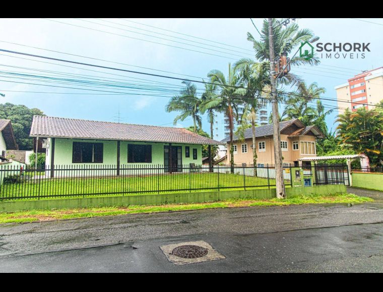 Casa no Bairro Itoupava Norte em Blumenau com 3 Dormitórios (1 suíte) e 131 m² - CA1699