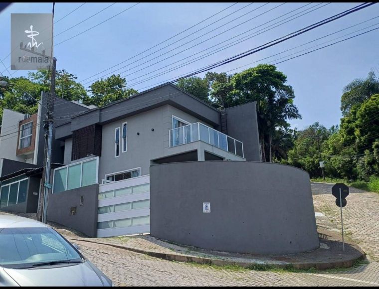 Casa no Bairro Itoupava Norte em Blumenau com 2 Dormitórios (1 suíte) e 149 m² - CA0308