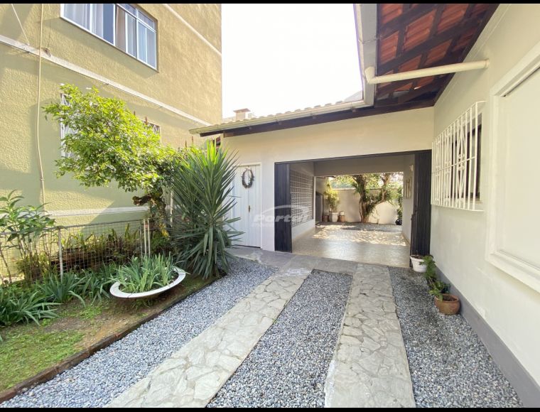 Casa no Bairro Itoupava Seca em Blumenau com 3 Dormitórios (1 suíte) e 289 m² - 35716756