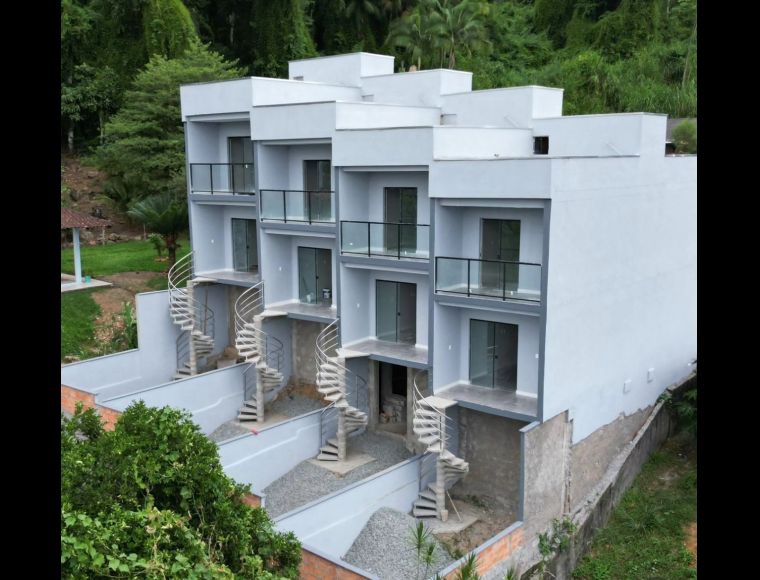 Casa no Bairro Passo Manso em Blumenau com 2 Dormitórios (2 suítes) e 88 m² - 70211855