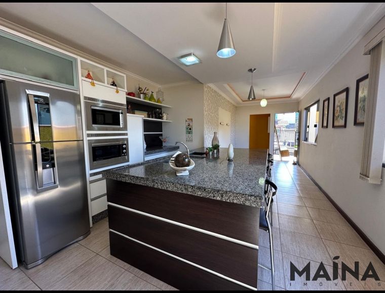 Casa no Bairro Passo Manso em Blumenau com 3 Dormitórios (1 suíte) e 240 m² - 6312448
