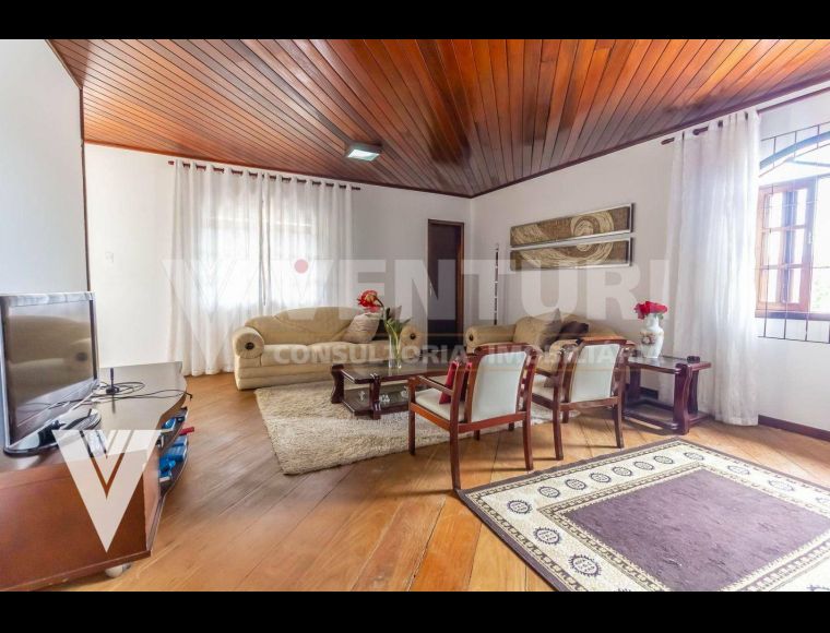 Casa no Bairro Ponta Aguda em Blumenau com 3 Dormitórios (1 suíte) e 175 m² - CA0648