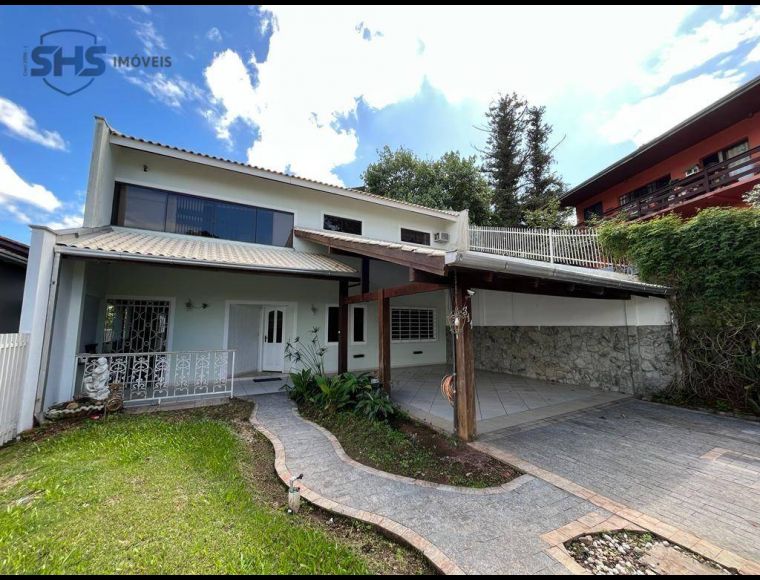Casa no Bairro Ponta Aguda em Blumenau com 5 Dormitórios (3 suítes) e 710 m² - CA1816-L