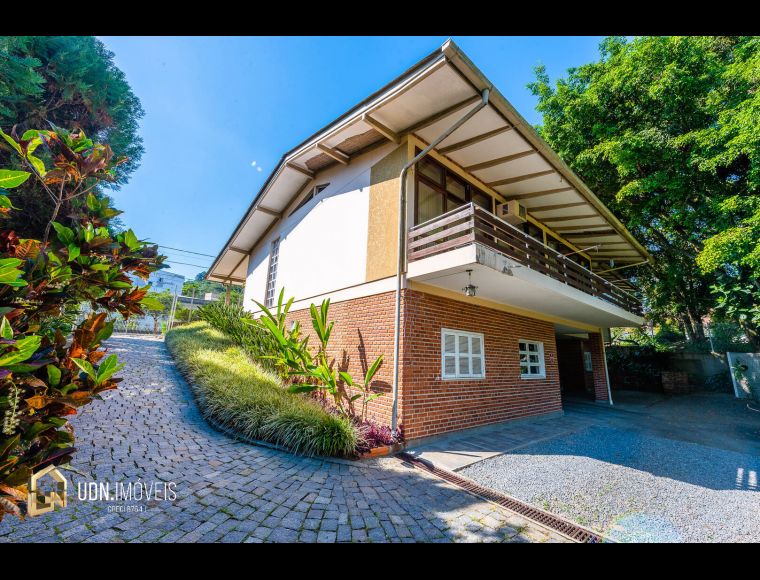 Casa no Bairro Ponta Aguda em Blumenau com 3 Dormitórios e 330 m² - 1363