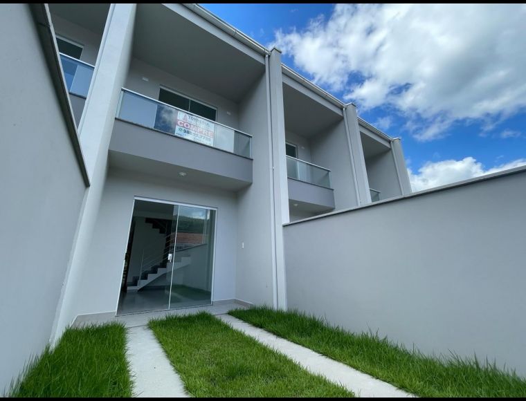 Casa no Bairro Progresso em Blumenau com 2 Dormitórios e 75 m² - 7022793