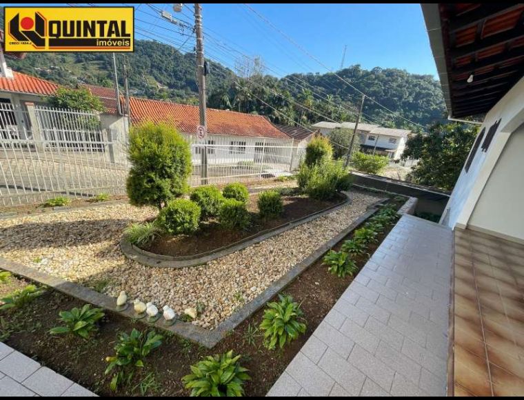 Casa no Bairro Progresso em Blumenau com 2 Dormitórios (1 suíte) e 100 m² - V01189