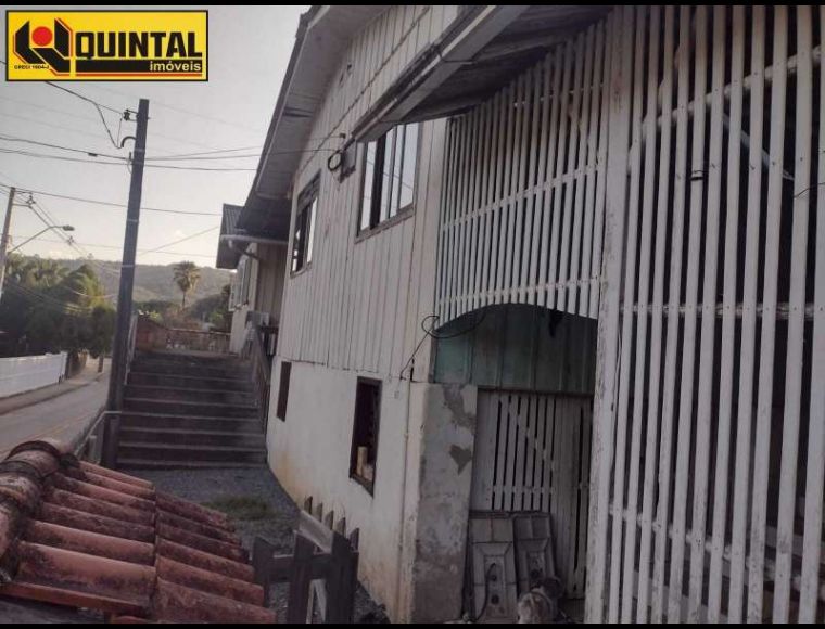Casa no Bairro Progresso em Blumenau com 3 Dormitórios e 962.55 m² - V01287