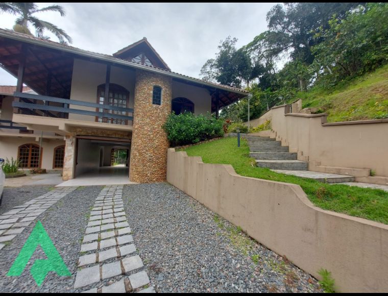 Casa no Bairro Ribeirão Fresco em Blumenau com 3 Dormitórios (2 suítes) e 380 m² - 1334433