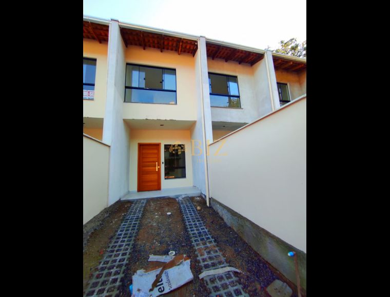 Casa no Bairro Ribeirão Fresco em Blumenau com 2 Dormitórios (2 suítes) e 78 m² - 0940