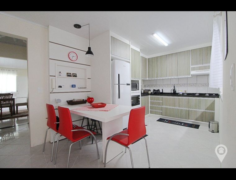 Casa no Bairro Ribeirão Fresco em Blumenau com 3 Dormitórios (1 suíte) e 211 m² - 6137