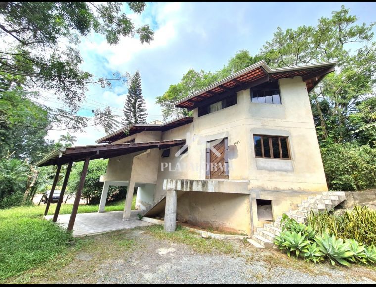 Casa no Bairro Salto Weissbach em Blumenau com 3 Dormitórios (1 suíte) e 200 m² - 3493