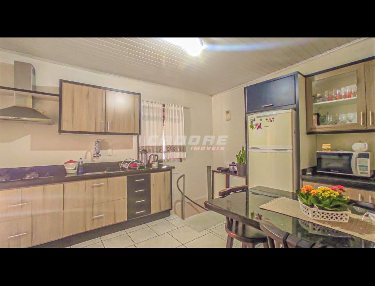 Casa no Bairro Valparaiso em Blumenau com 3 Dormitórios e 270 m² - 224