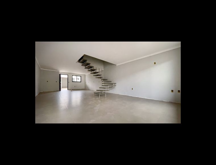 Casa no Bairro Velha em Blumenau com 3 Dormitórios e 145 m² - 1079
