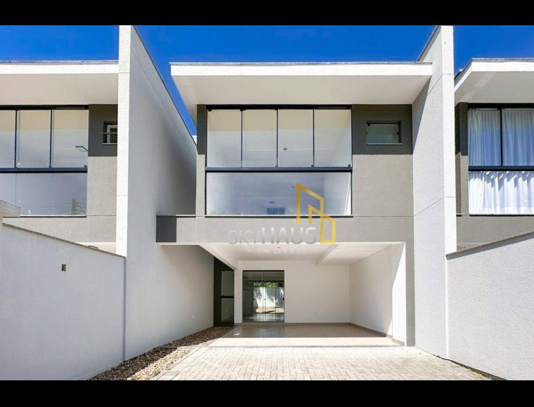 Casa no Bairro Velha Central em Blumenau com 3 Dormitórios (1 suíte) e 142 m² - CA0132