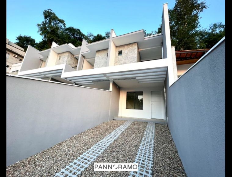 Casa no Bairro Vila Nova em Blumenau com 2 Dormitórios (2 suítes) e 75 m² - 11296