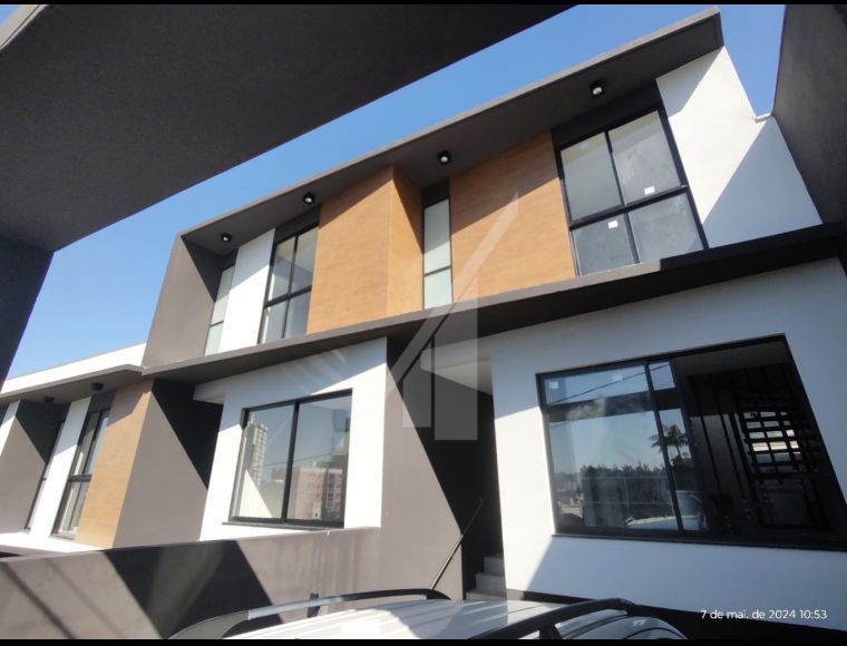 Casa no Bairro Vila Nova em Blumenau com 3 Dormitórios (1 suíte) e 118 m²