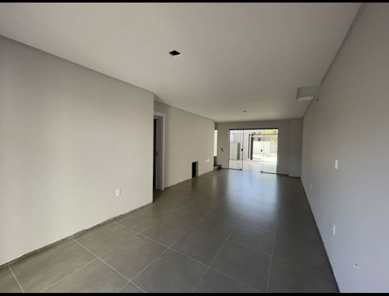 Casa no Bairro Vila Nova em Blumenau com 3 Dormitórios (1 suíte) e 135 m² - 7444