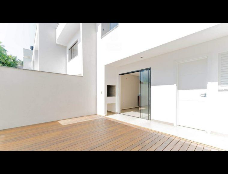 Casa no Bairro Vila Nova em Blumenau com 3 Dormitórios (1 suíte) e 129 m² - 8167