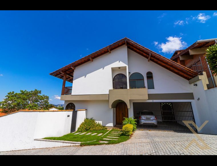 Casa no Bairro Vila Nova em Blumenau com 4 Dormitórios (2 suítes) e 460 m² - 3310414