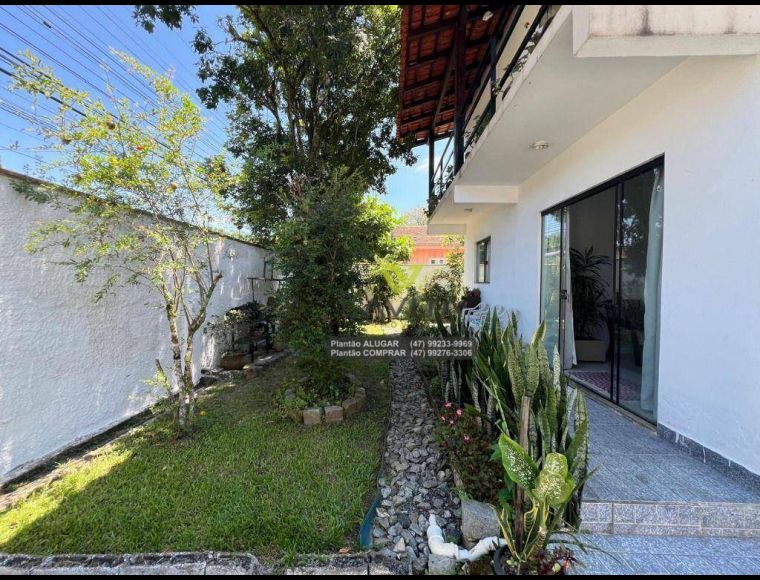 Casa no Bairro Vorstadt em Blumenau com 4 Dormitórios e 190 m²