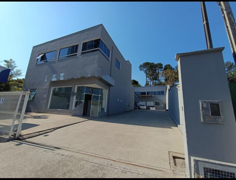 Galpão no Bairro Vila Nova em Blumenau com 750 m²