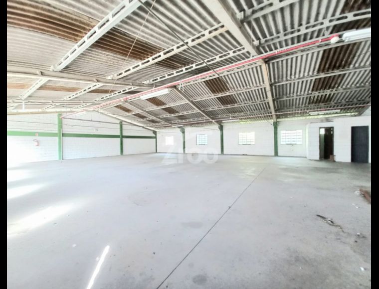 Loja no Bairro Itoupava Central em Blumenau com 350 m² - 5063419