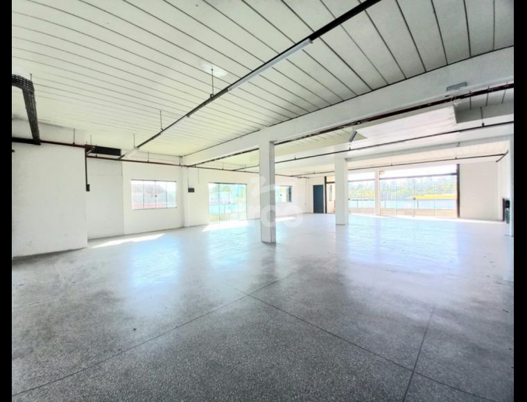 Loja no Bairro Itoupava Central em Blumenau com 250 m² - 5063420