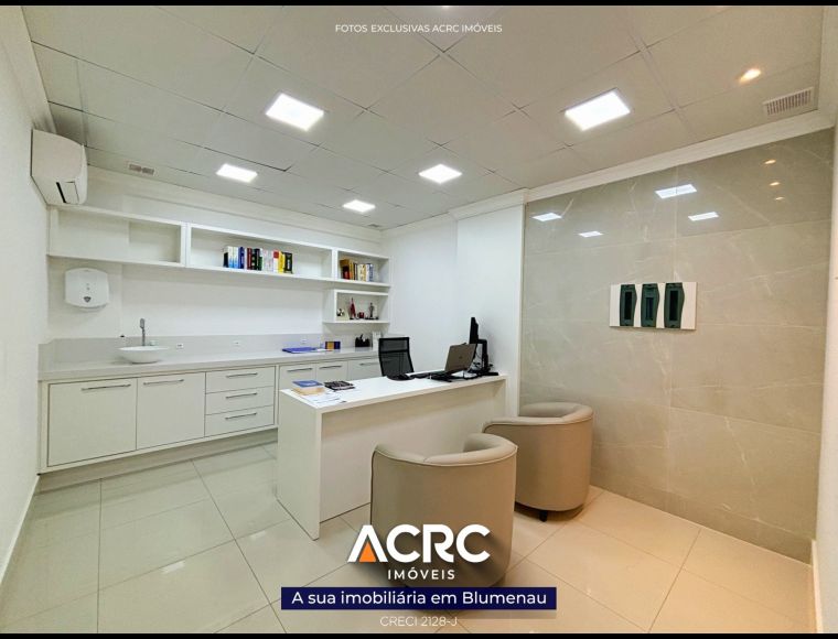 Outros Imóveis no Bairro Garcia em Blumenau com 47.99 m²