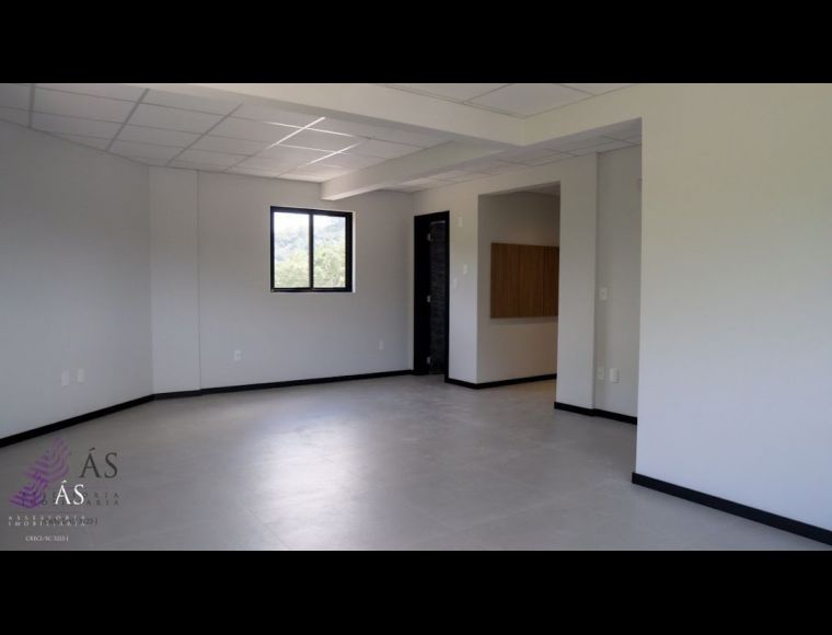 Sala/Escritório no Bairro Ponta Aguda em Blumenau com 130 m² - SA0030-L