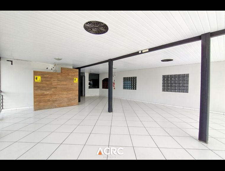 Sala/Escritório no Bairro Salto Norte em Blumenau com 400 m² - SA00840L