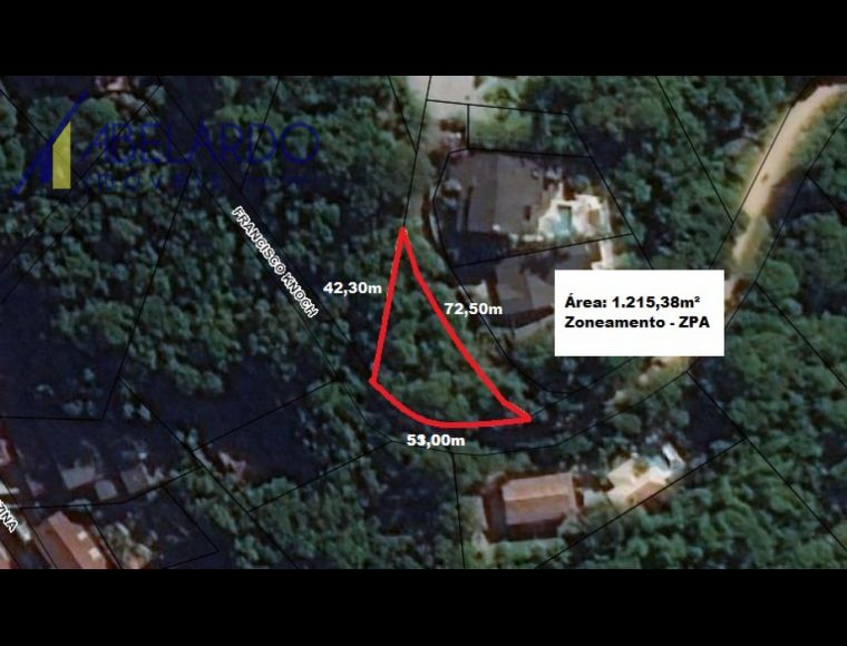Terreno no Bairro Bom Retiro em Blumenau com 1215.38 m² - 6331