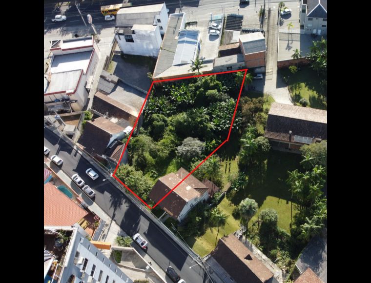 Terreno no Bairro Centro em Blumenau com 1375 m² - 35713748