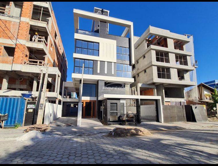 Apartamento no Bairro Mariscal em Bombinhas com 3 Dormitórios (3 suítes) e 129.12 m² - 35714563