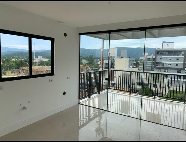 Apartamento no Bairro Mariscal em Bombinhas com 2 Dormitórios (2 suítes) - 464388