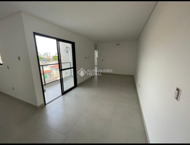Apartamento no Bairro Lídia Duarte em Camboriú com 2 Dormitórios (1 suíte) - 446937