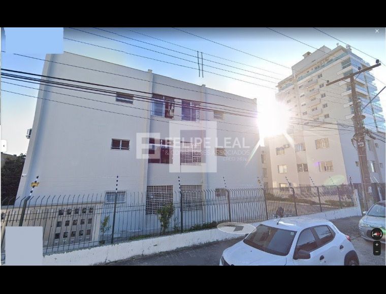 Apartamento no Bairro Agronômica em Florianópolis com 3 Dormitórios e 74 m² - 18533