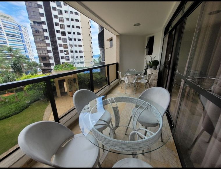 Apartamento no Bairro Agronômica em Florianópolis com 4 Dormitórios (2 suítes) e 236 m² - AP1174