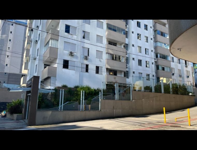 Apartamento no Bairro Agronômica em Florianópolis com 4 Dormitórios (1 suíte) e 154 m² - AP0864