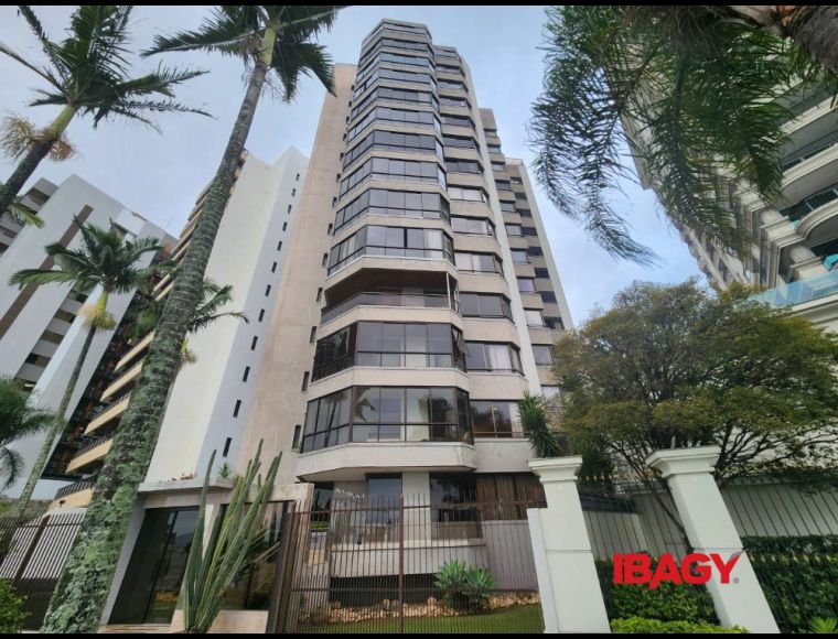 Apartamento no Bairro Agronômica em Florianópolis com 3 Dormitórios (2 suítes) e 283.17 m² - 119705