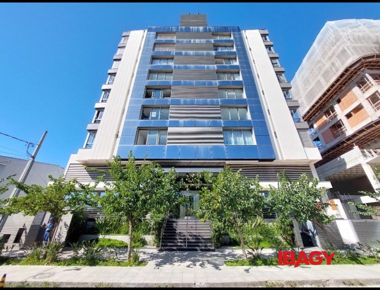 Apartamento no Bairro Agronômica em Florianópolis com 3 Dormitórios (3 suítes) e 114.21 m² - 123079