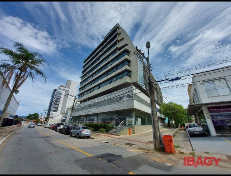 Apartamento no Bairro Agronômica em Florianópolis com 1 Dormitórios e 31.45 m² - 123372